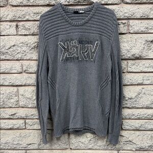 Kärv Men's Gray Crewneck Sweater